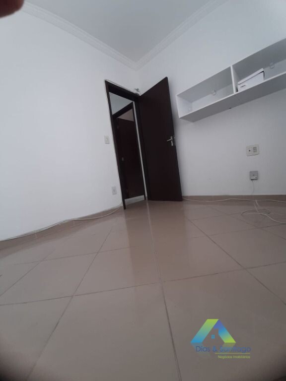 Apartamento à venda com 2 quartos, 62m² - Foto 12