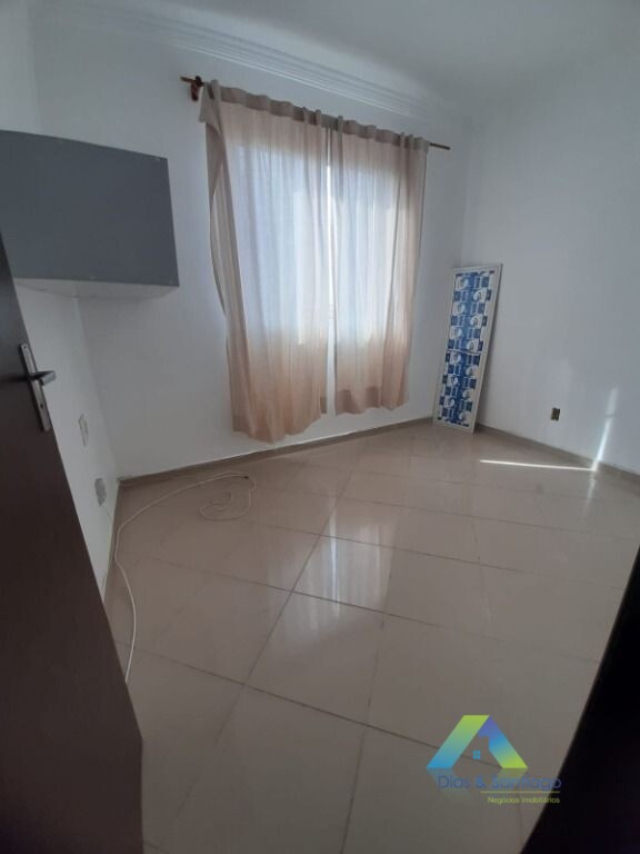 Apartamento à venda com 2 quartos, 62m² - Foto 15