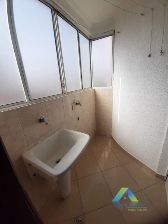 Apartamento à venda com 2 quartos, 62m² - Foto 26