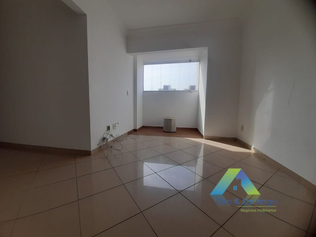 Apartamento à venda com 2 quartos, 62m² - Foto 1