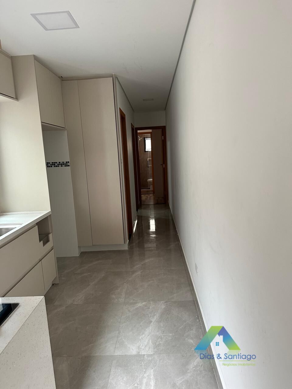 Apartamento à venda com 2 quartos, 58m² - Foto 3