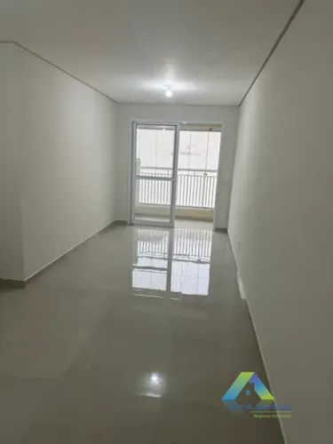 Apartamento à venda com 3 quartos, 77m² - Foto 1