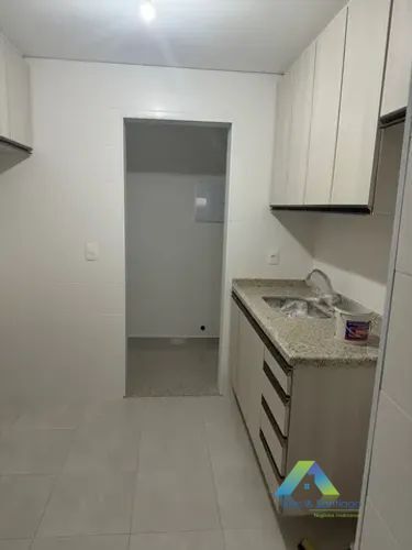 Apartamento à venda com 3 quartos, 77m² - Foto 3