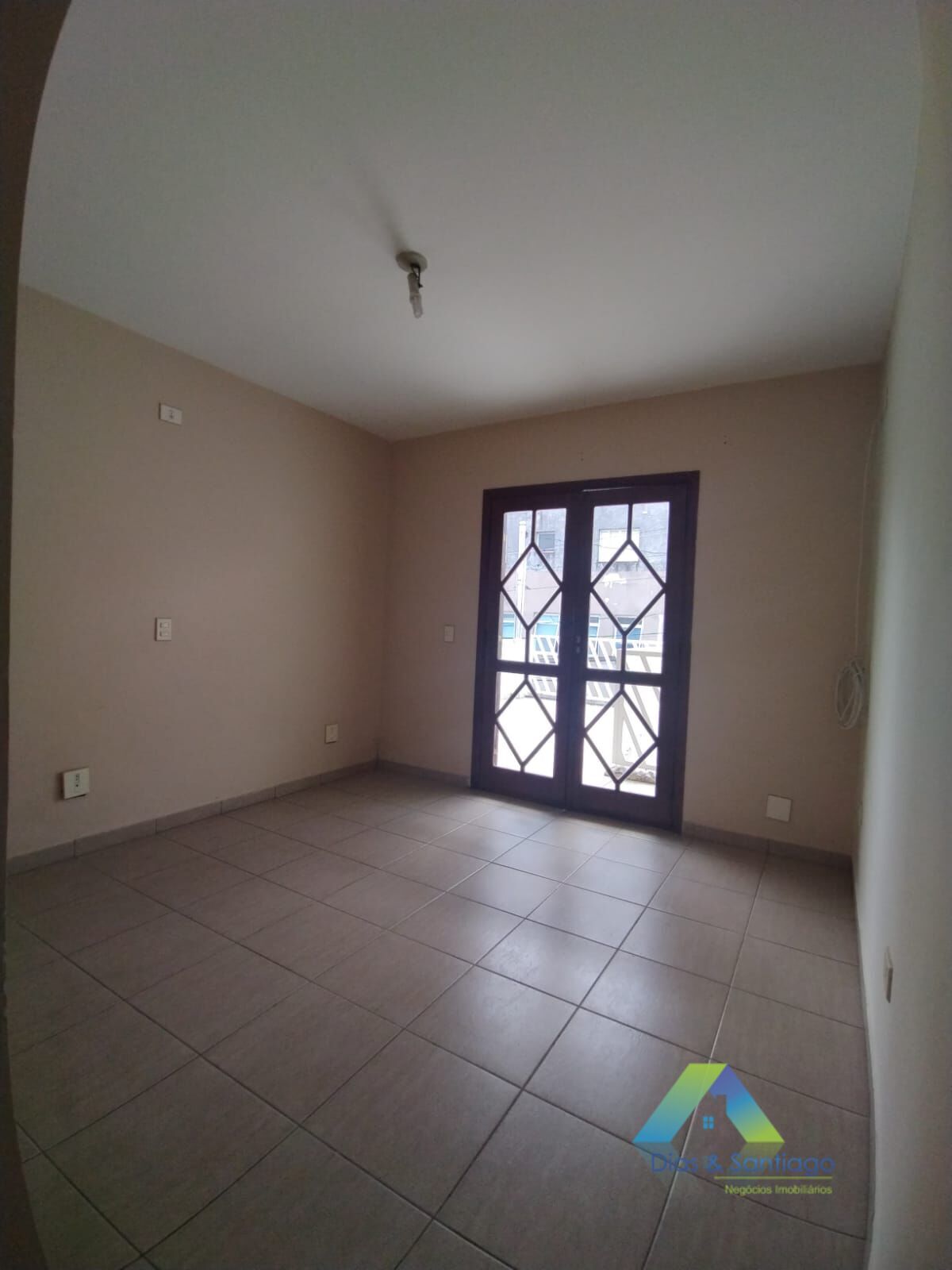 Sobrado à venda com 2 quartos, 125m² - Foto 2