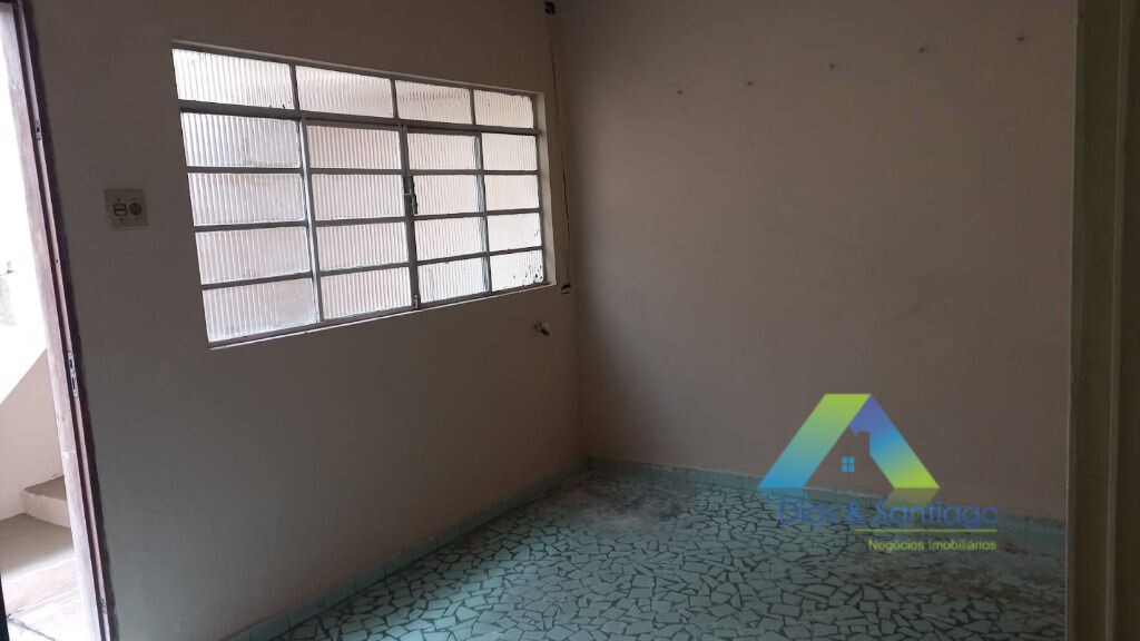 Sobrado à venda com 2 quartos, 154m² - Foto 18