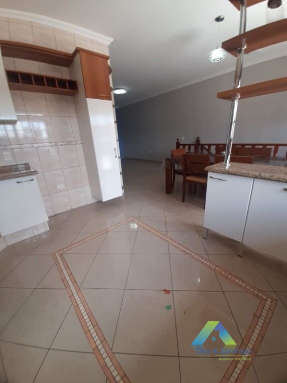 Sobrado para alugar com 3 quartos, 250m² - Foto 13