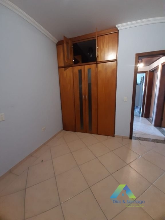 Sobrado para alugar com 3 quartos, 250m² - Foto 34