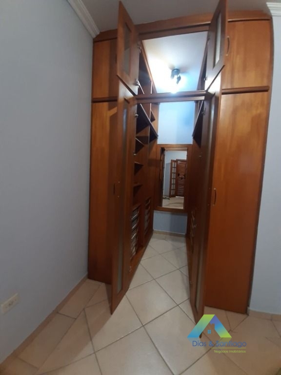 Sobrado para alugar com 3 quartos, 250m² - Foto 40