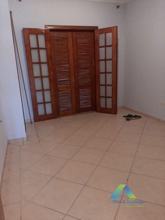 Sobrado para alugar com 3 quartos, 250m² - Foto 35