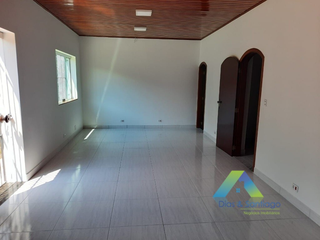 Sobrado à venda com 5 quartos, 120m² - Foto 1