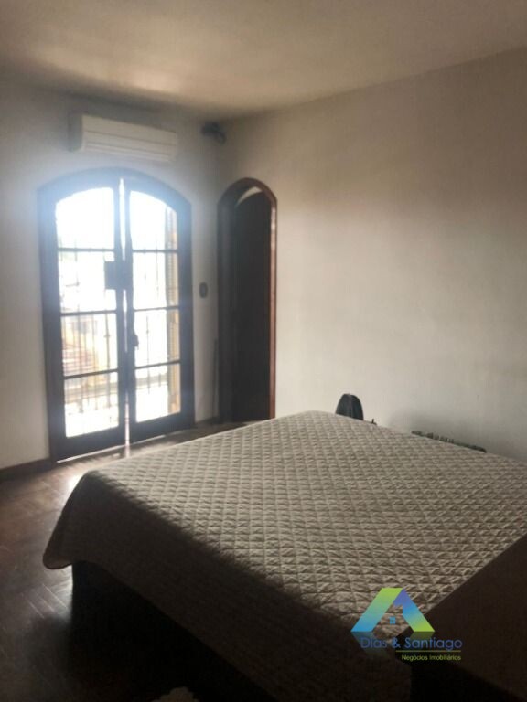 Sobrado à venda com 3 quartos, 250m² - Foto 11