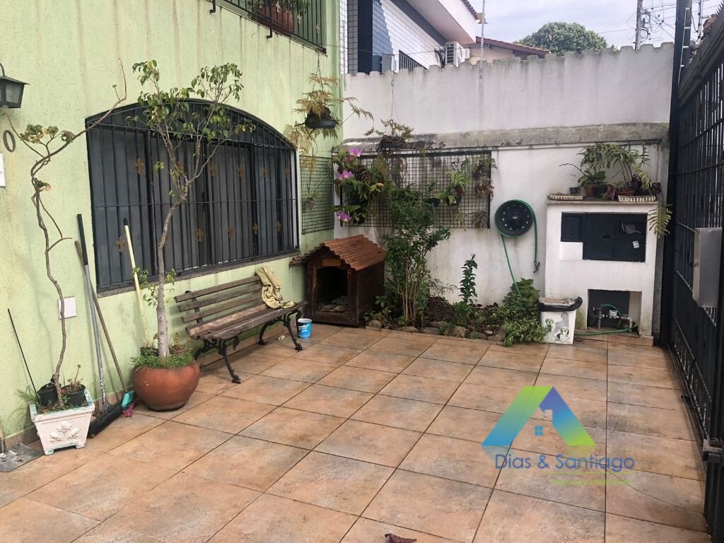 Sobrado, 3 quartos, 250 m² - Foto 1