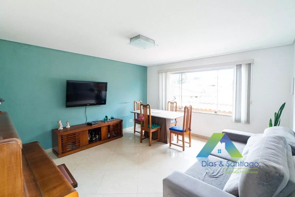 Casa à venda com 3 quartos, 210m² - Foto 3