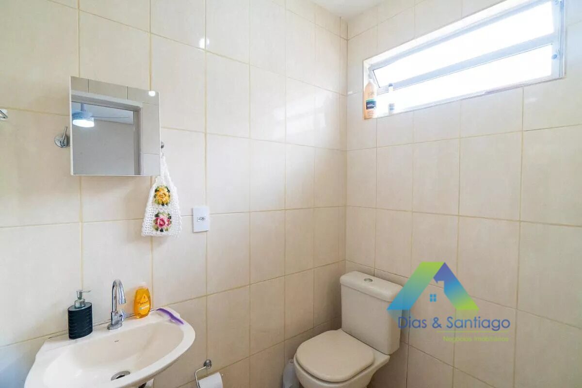 Casa à venda com 3 quartos, 210m² - Foto 12