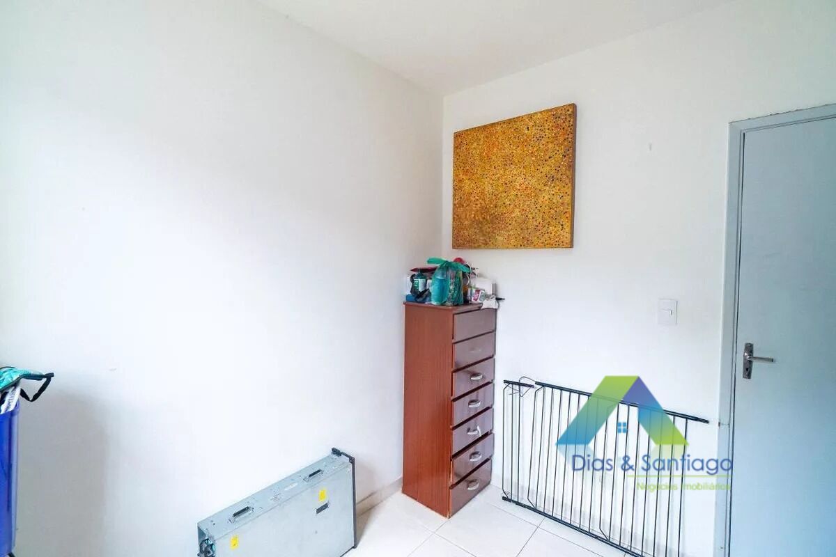 Casa à venda com 3 quartos, 210m² - Foto 18