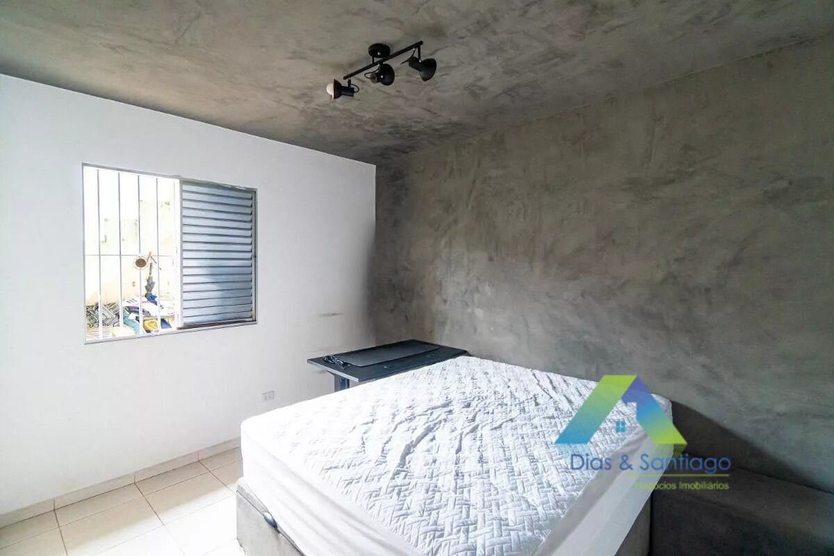 Casa à venda com 3 quartos, 210m² - Foto 22