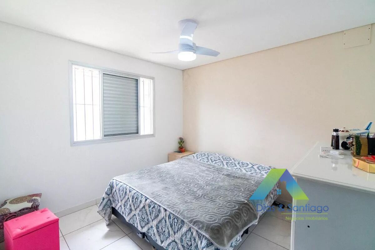 Casa à venda com 3 quartos, 210m² - Foto 6