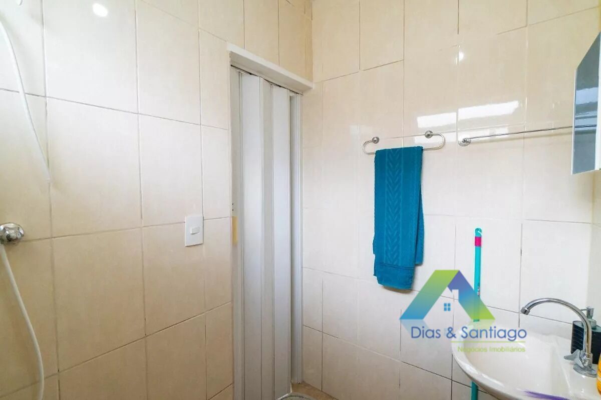 Casa à venda com 3 quartos, 210m² - Foto 15