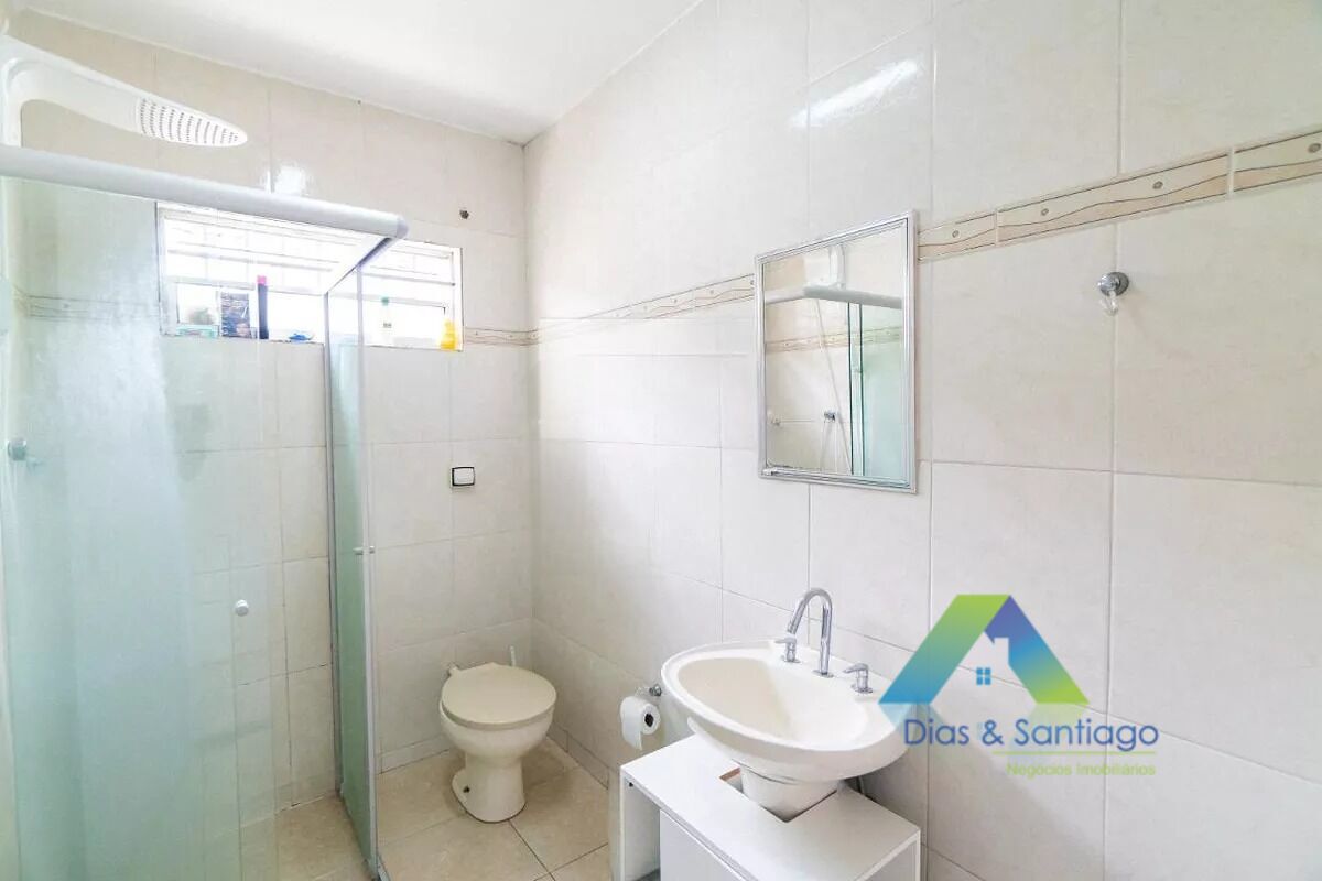 Casa à venda com 3 quartos, 210m² - Foto 9