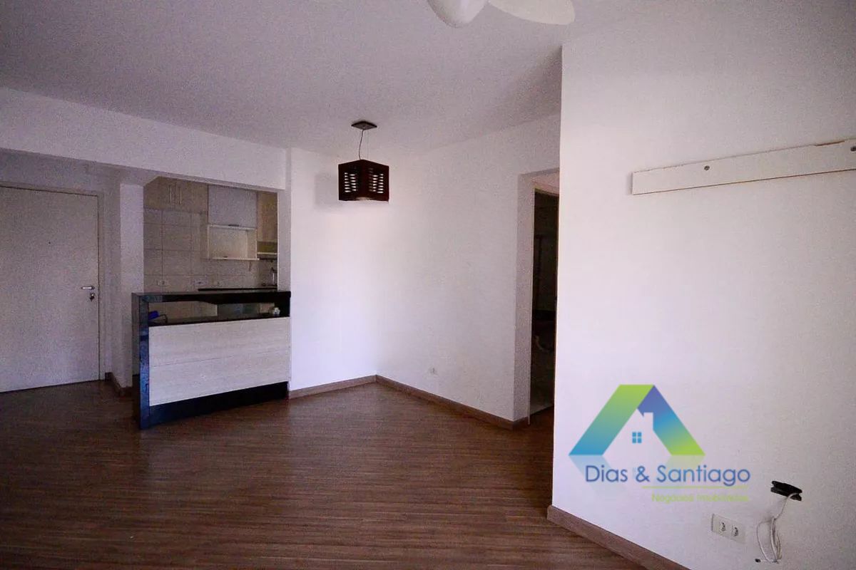 Apartamento à venda com 3 quartos, 74m² - Foto 2