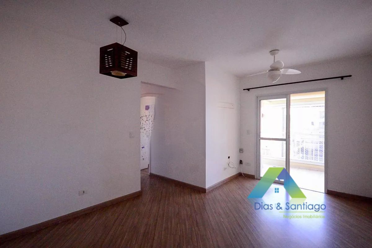 Apartamento à venda com 3 quartos, 74m² - Foto 1