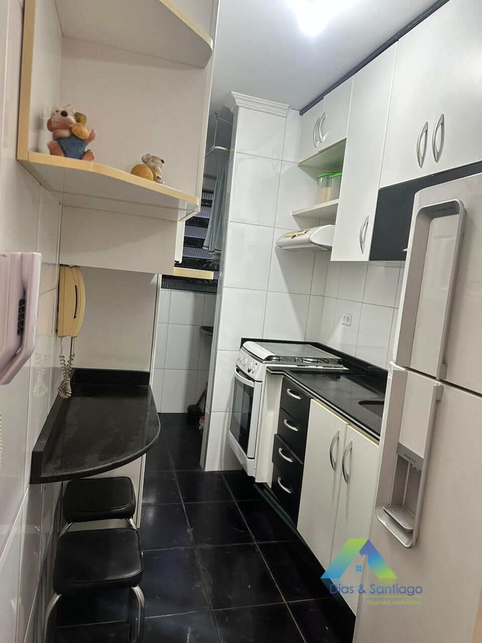 Apartamento à venda com 2 quartos, 43m² - Foto 2