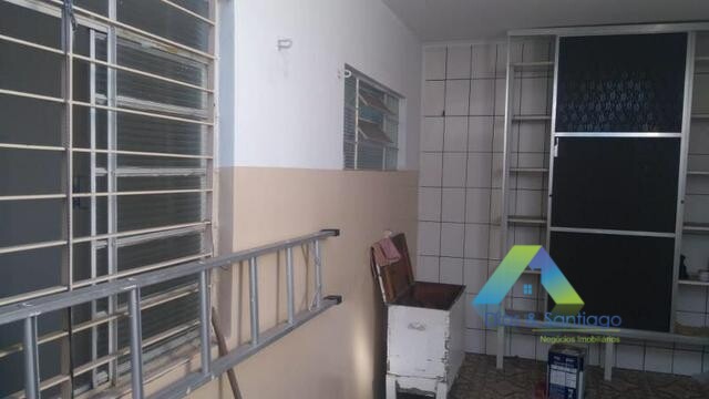 Sobrado à venda com 3 quartos, 200m² - Foto 11