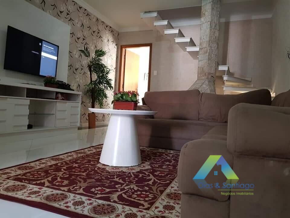 Sobrado à venda com 4 quartos, 160m² - Foto 1