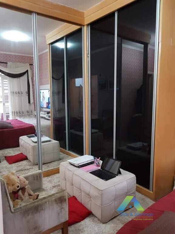 Sobrado à venda com 4 quartos, 160m² - Foto 8