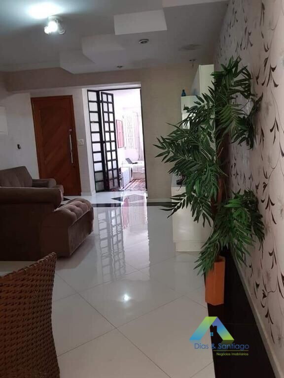 Sobrado à venda com 4 quartos, 160m² - Foto 2