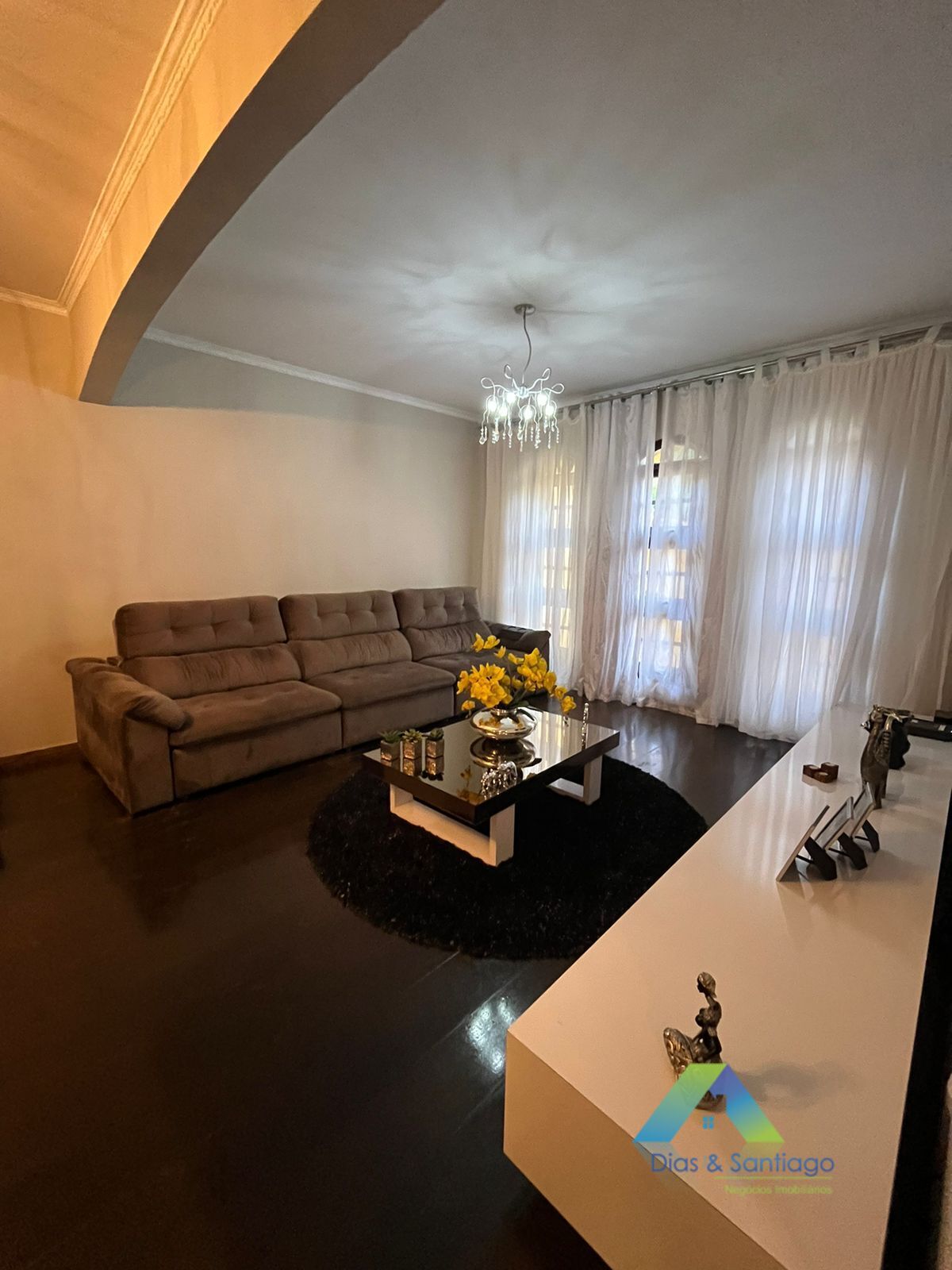 Apartamento à venda com 3 quartos, 243m² - Foto 10