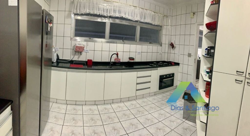 Apartamento à venda com 3 quartos, 140m² - Foto 10