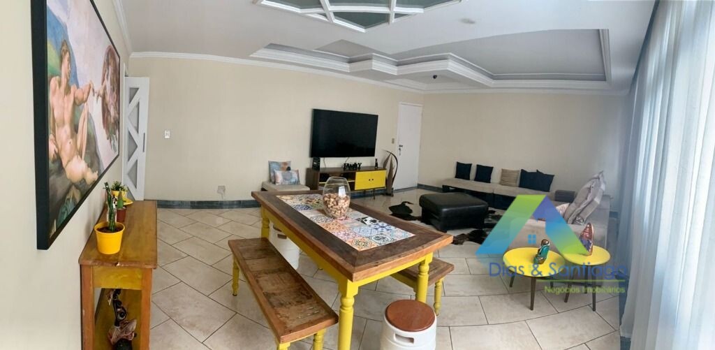 Apartamento à venda com 3 quartos, 140m² - Foto 1