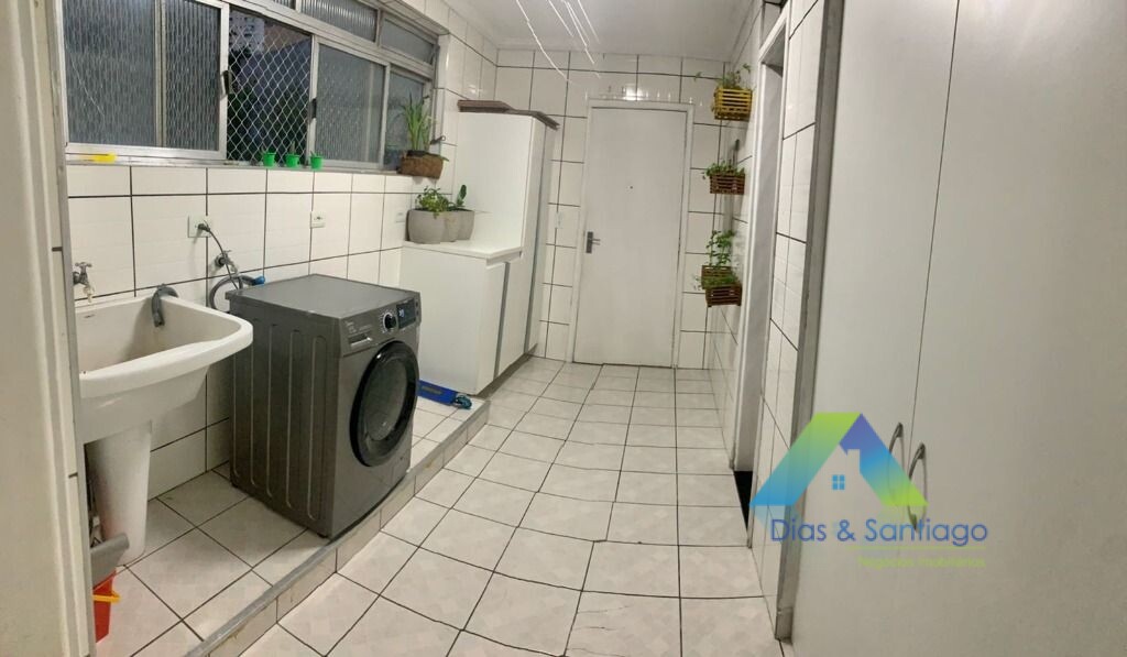 Apartamento à venda com 3 quartos, 140m² - Foto 12