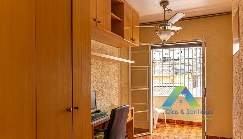 Casa à venda com 4 quartos, 210m² - Foto 8