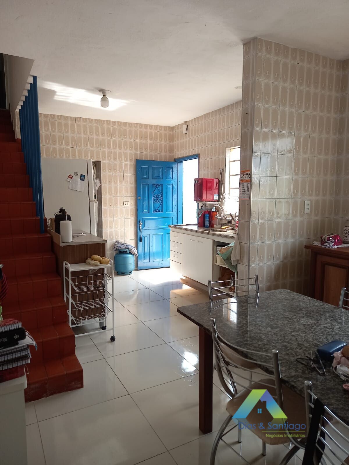 Sobrado à venda com 3 quartos, 194m² - Foto 2