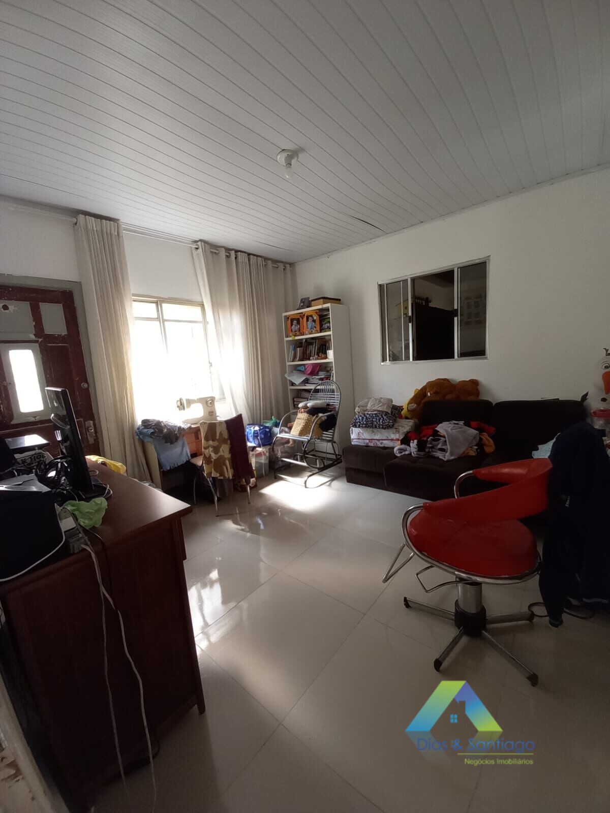 Sobrado à venda com 3 quartos, 194m² - Foto 1