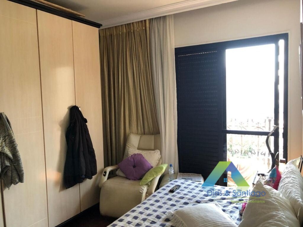 Apartamento à venda com 4 quartos, 254m² - Foto 11