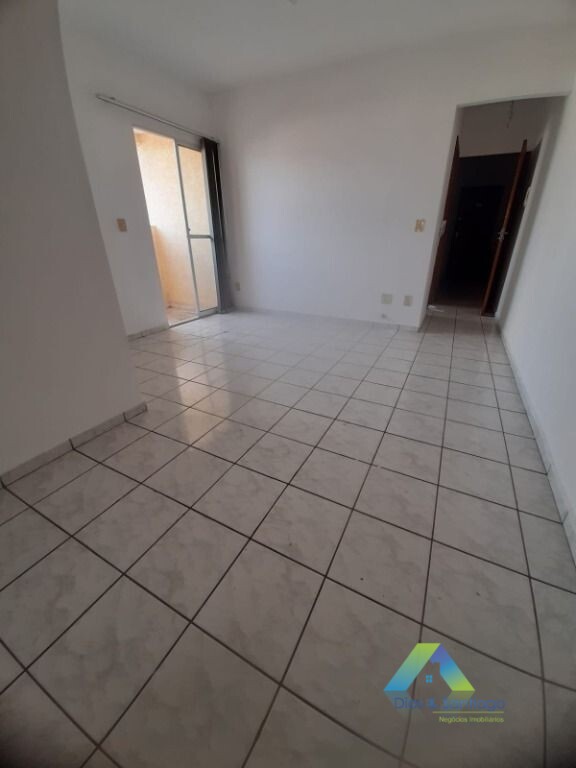 Apartamento à venda com 2 quartos, 62m² - Foto 1