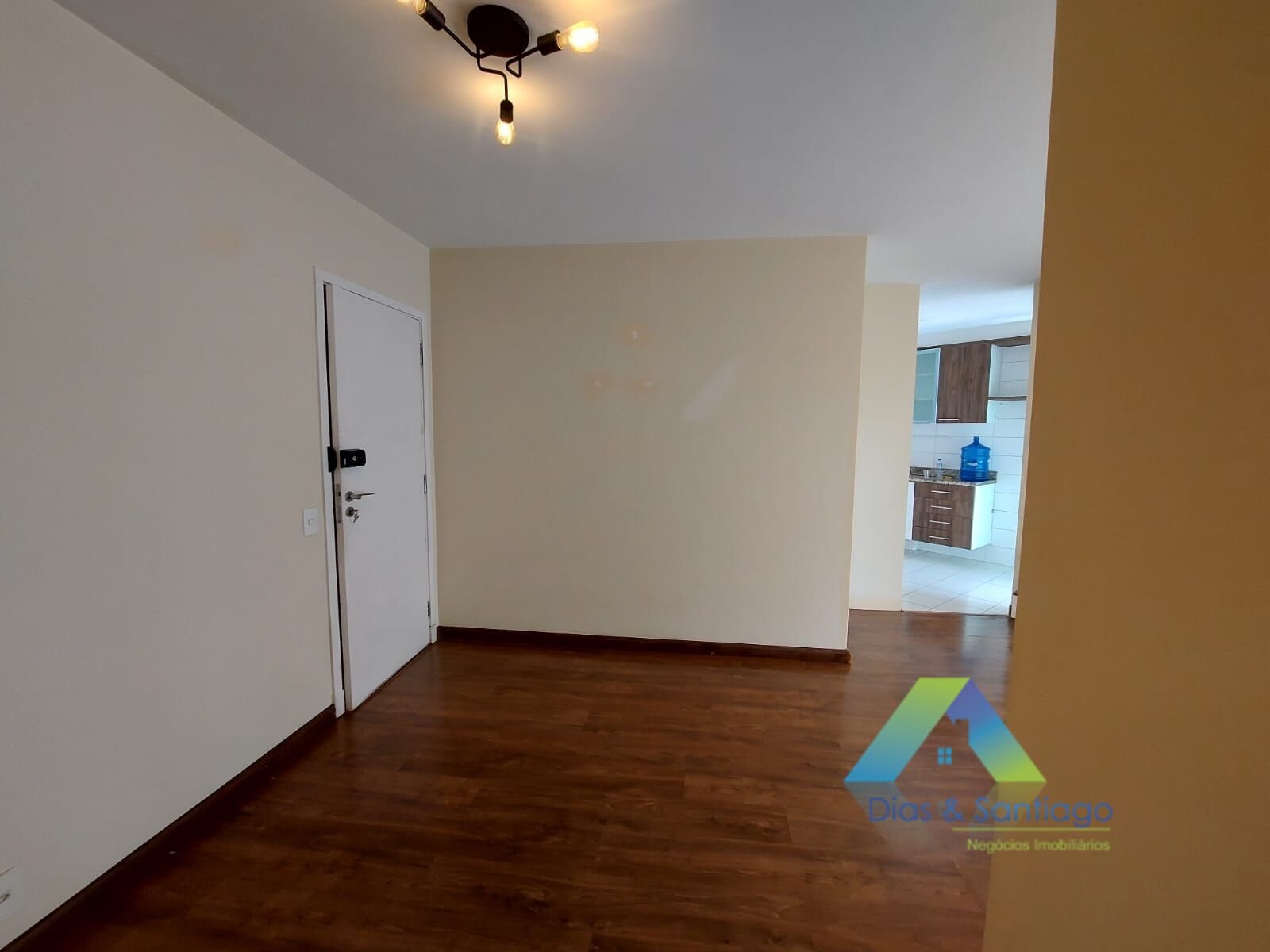 Apartamento para alugar com 2 quartos, 57m² - Foto 3