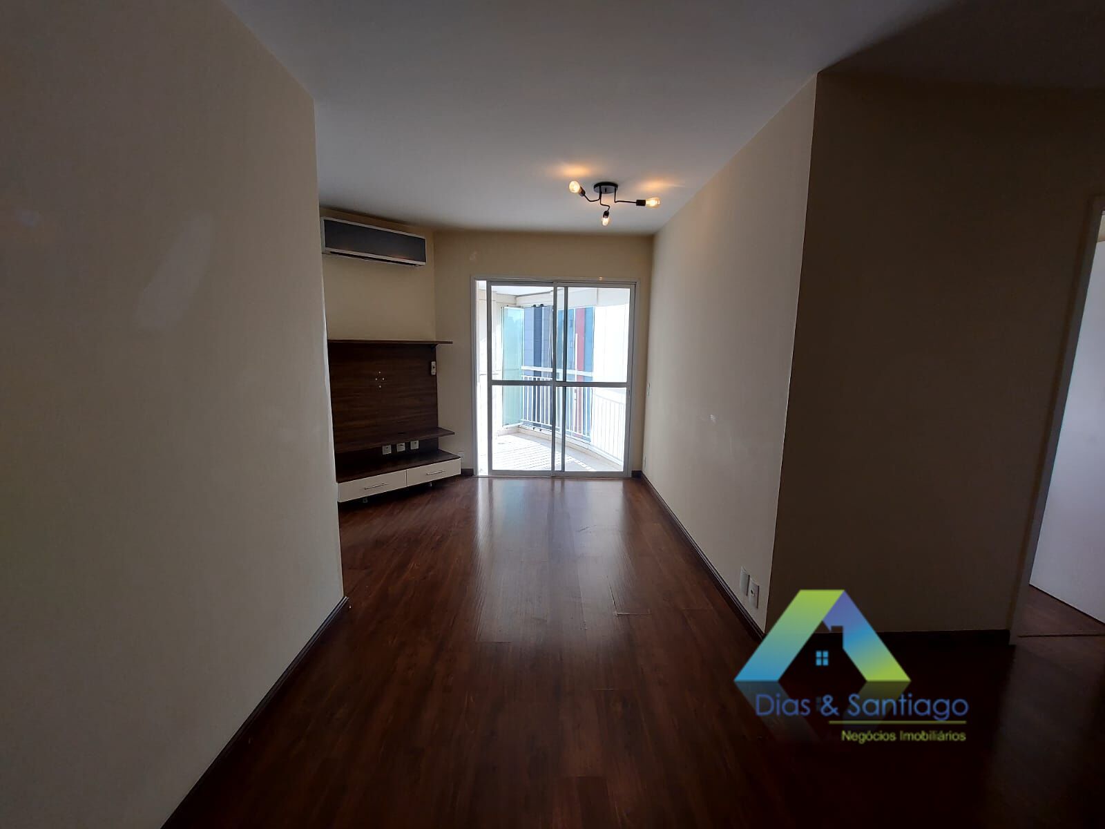 Apartamento para alugar com 2 quartos, 57m² - Foto 1