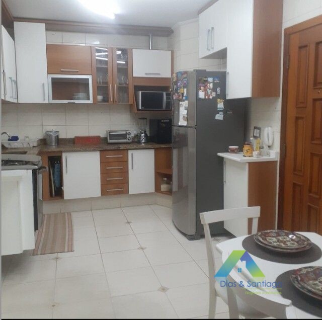 Apartamento à venda com 4 quartos, 123m² - Foto 2