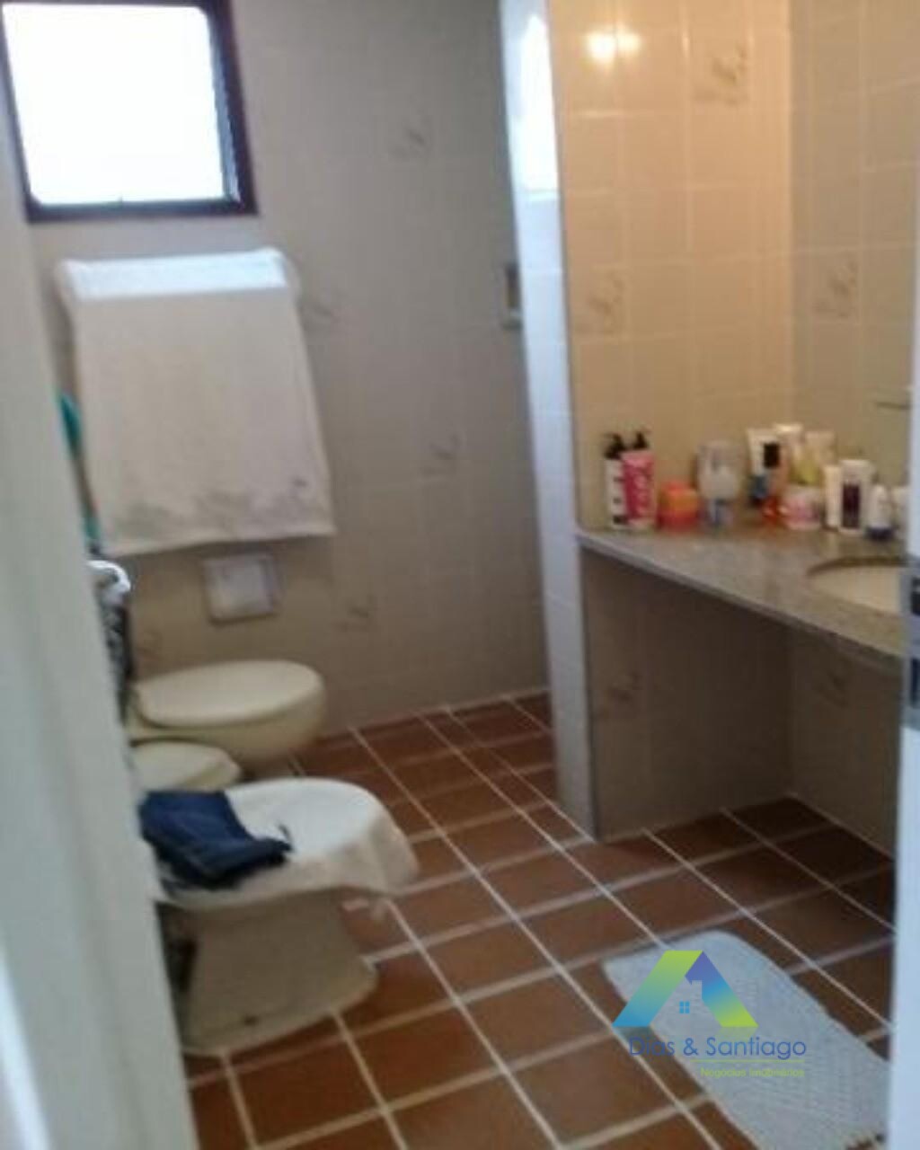 Apartamento à venda com 3 quartos, 100m² - Foto 2