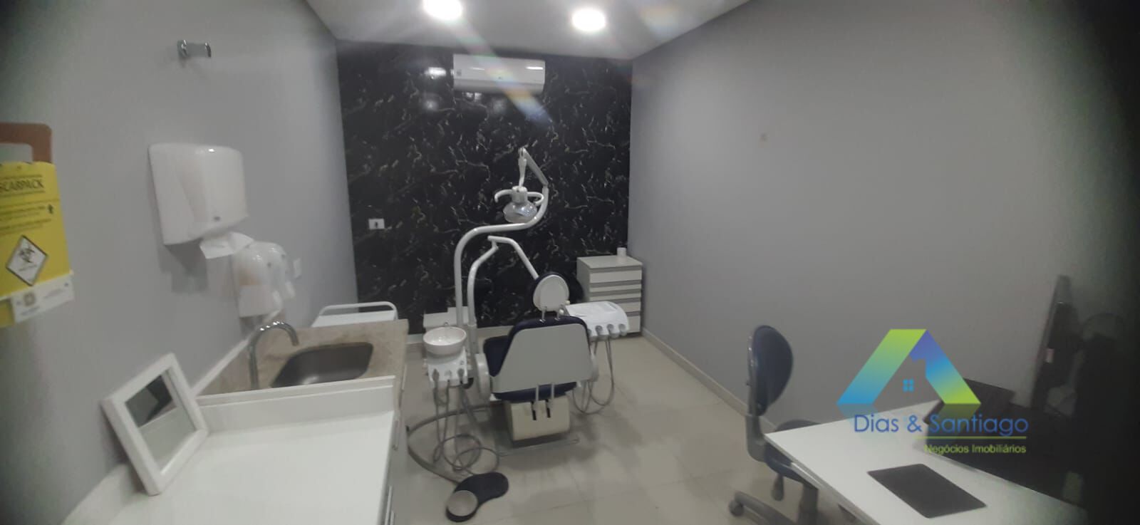 Prédio Inteiro para alugar, 15m² - Foto 1