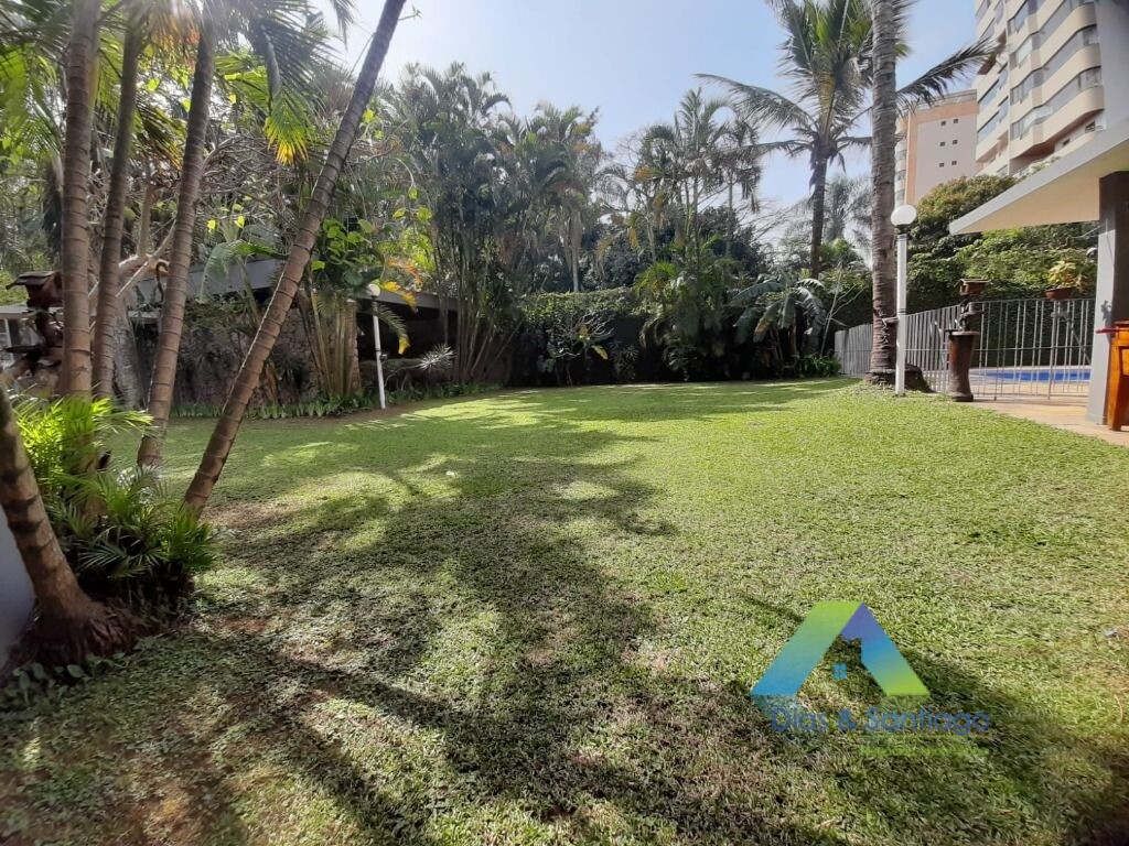 Casa à venda com 4 quartos, 1294m² - Foto 2