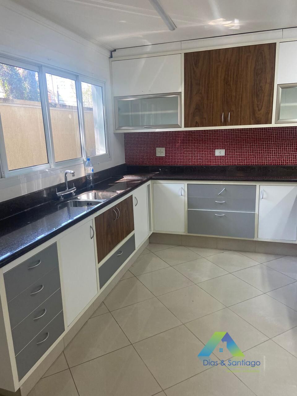 Sobrado para alugar com 4 quartos, 250m² - Foto 6