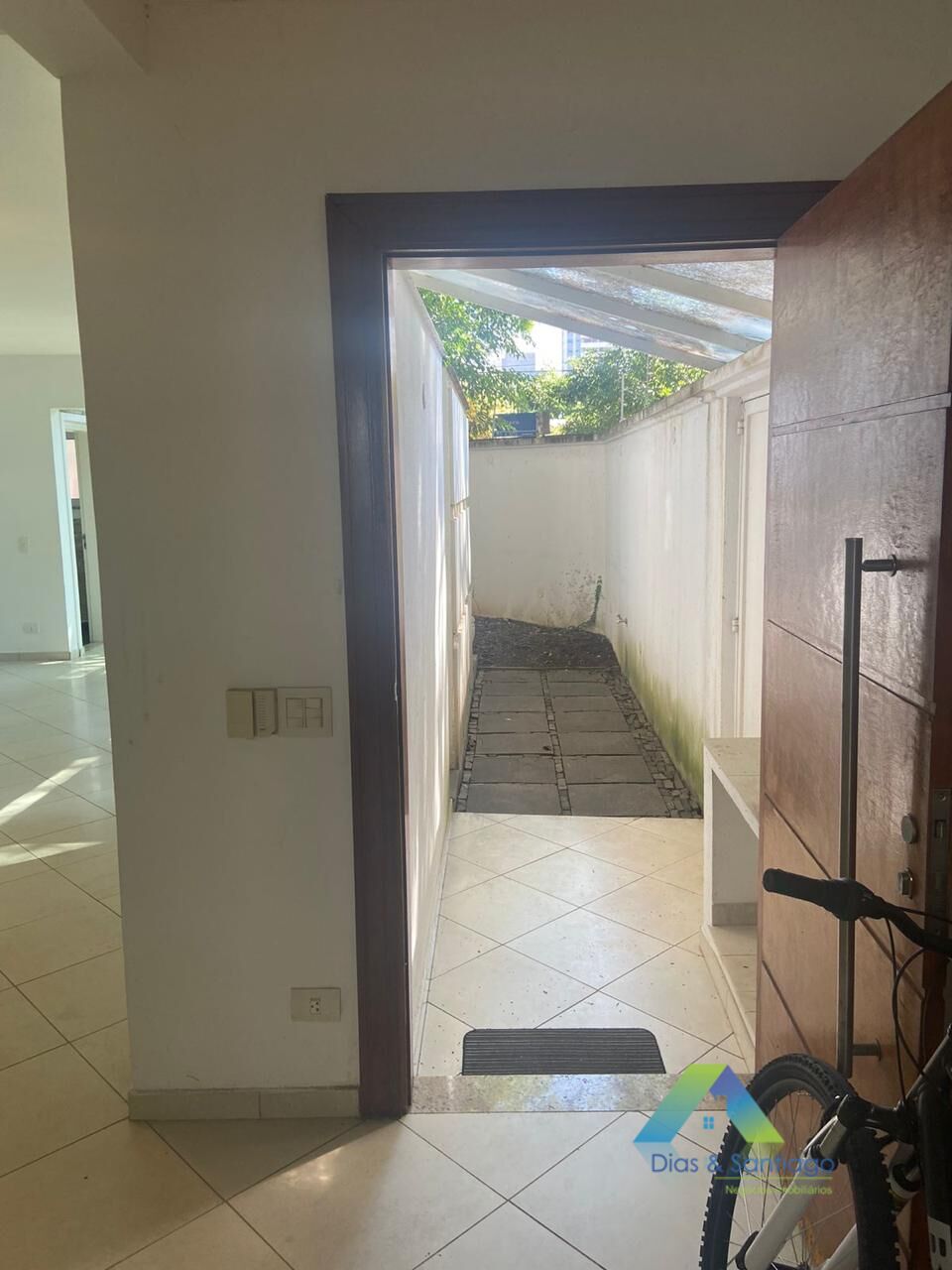 Sobrado para alugar com 4 quartos, 250m² - Foto 10