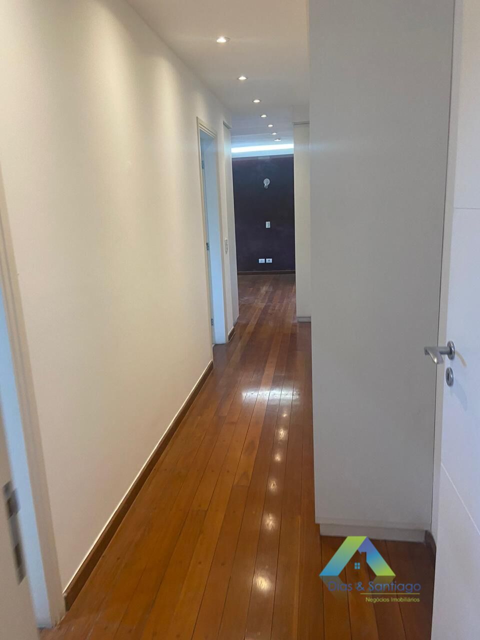 Sobrado para alugar com 4 quartos, 250m² - Foto 16