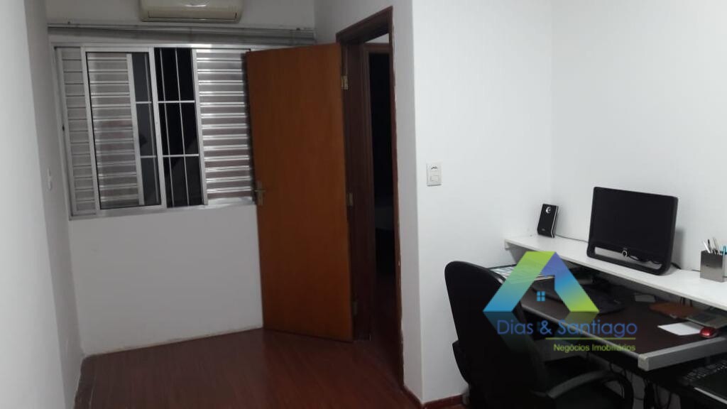 Sobrado à venda com 3 quartos, 204m² - Foto 18