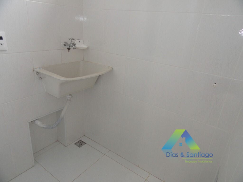 Apartamento para alugar com 2 quartos, 70m² - Foto 8